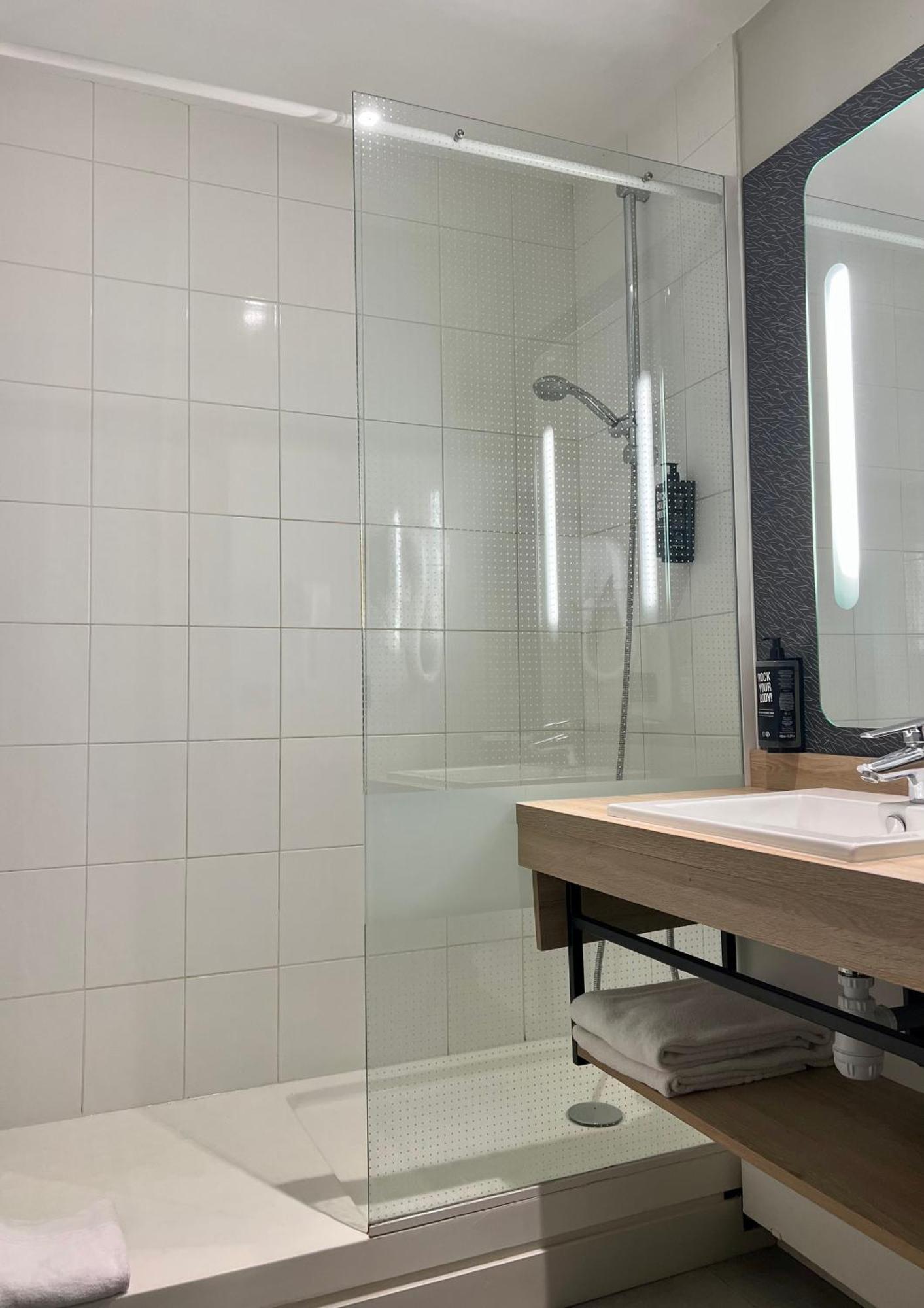 Ibis Angouleme Nord Hotel Champniers  Buitenkant foto