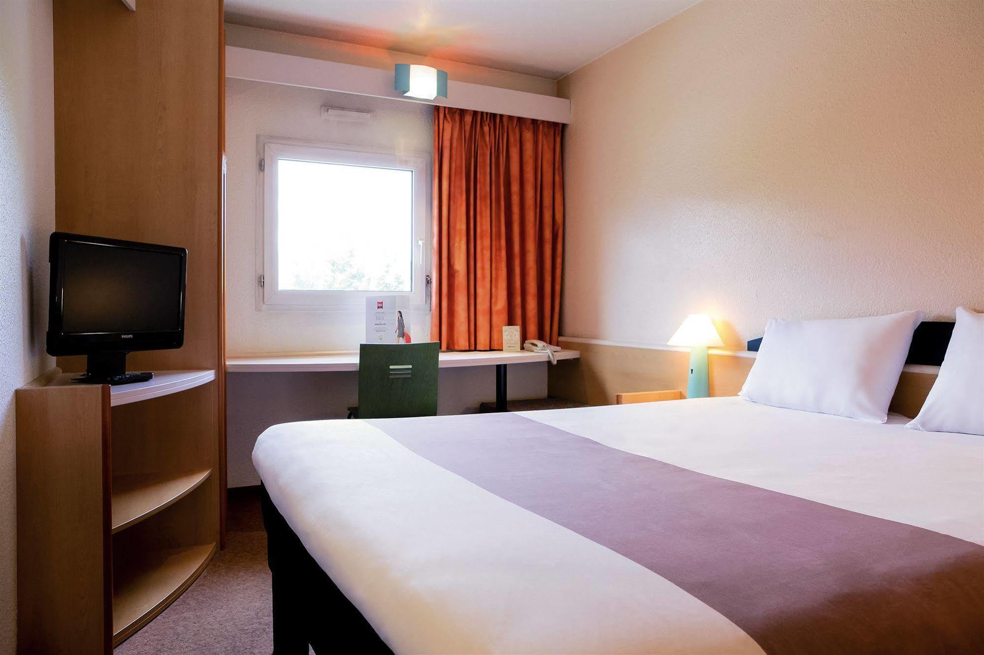 Ibis Angouleme Nord Hotel Champniers  Buitenkant foto